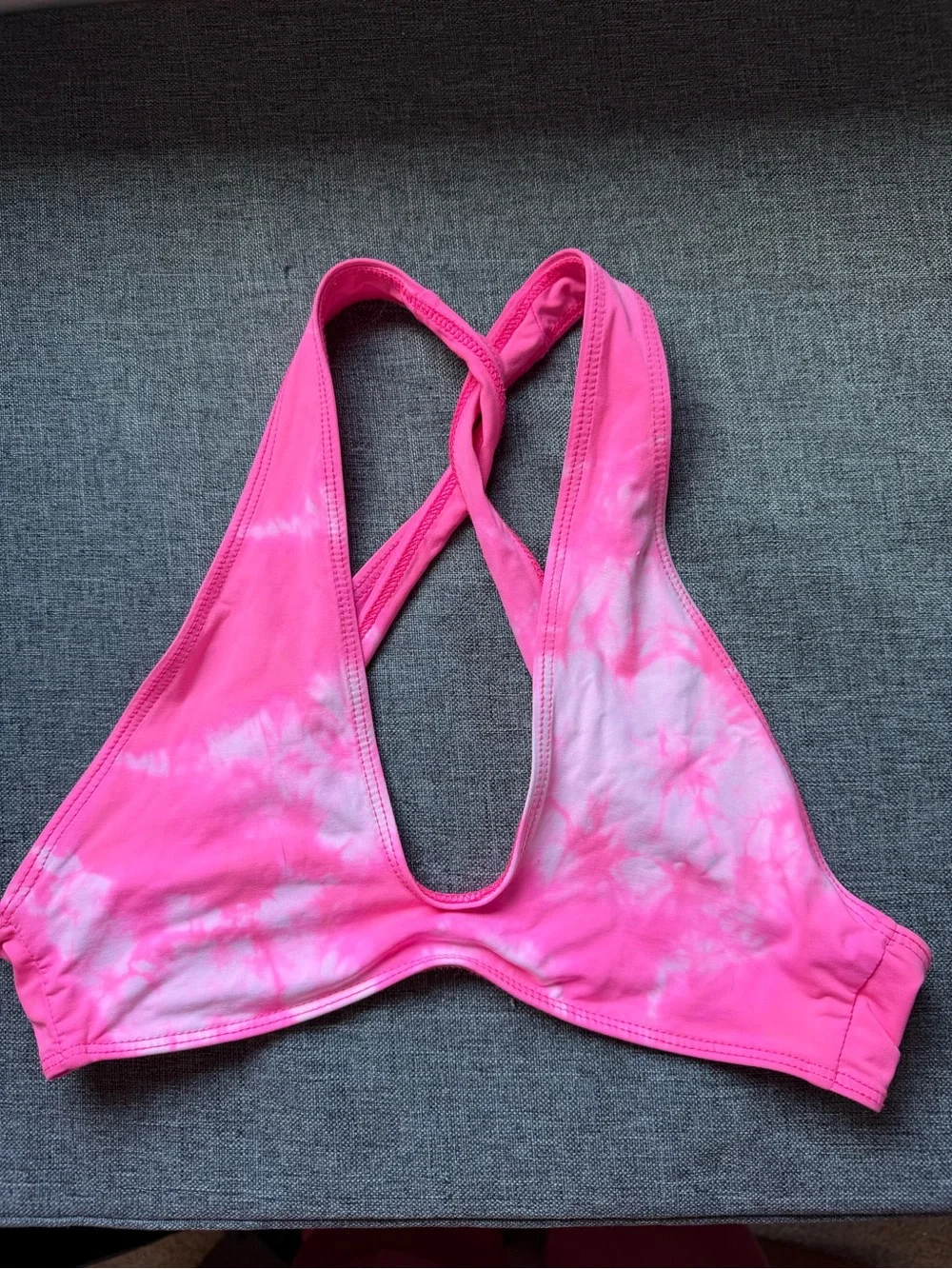 Frankie’s Bikinis x Sofia Richie Pink Tie-Dye Crisscross Bikini Top